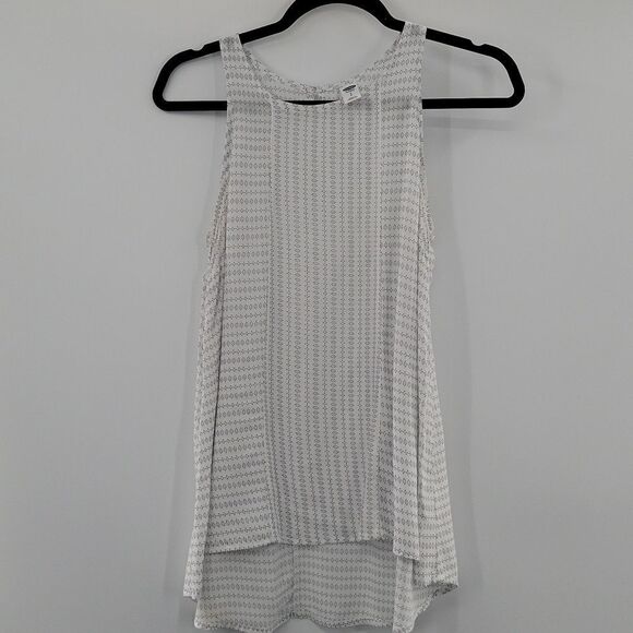 Old Navy Tops - 3 For $20 Old Navy white and Blue Top size SP